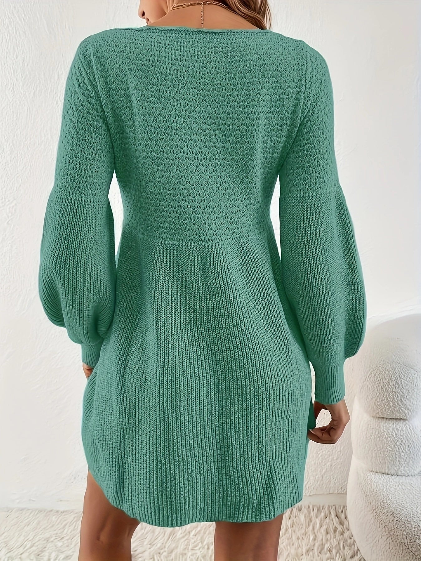 Ophelia - A-line knitted dress with long sleeves