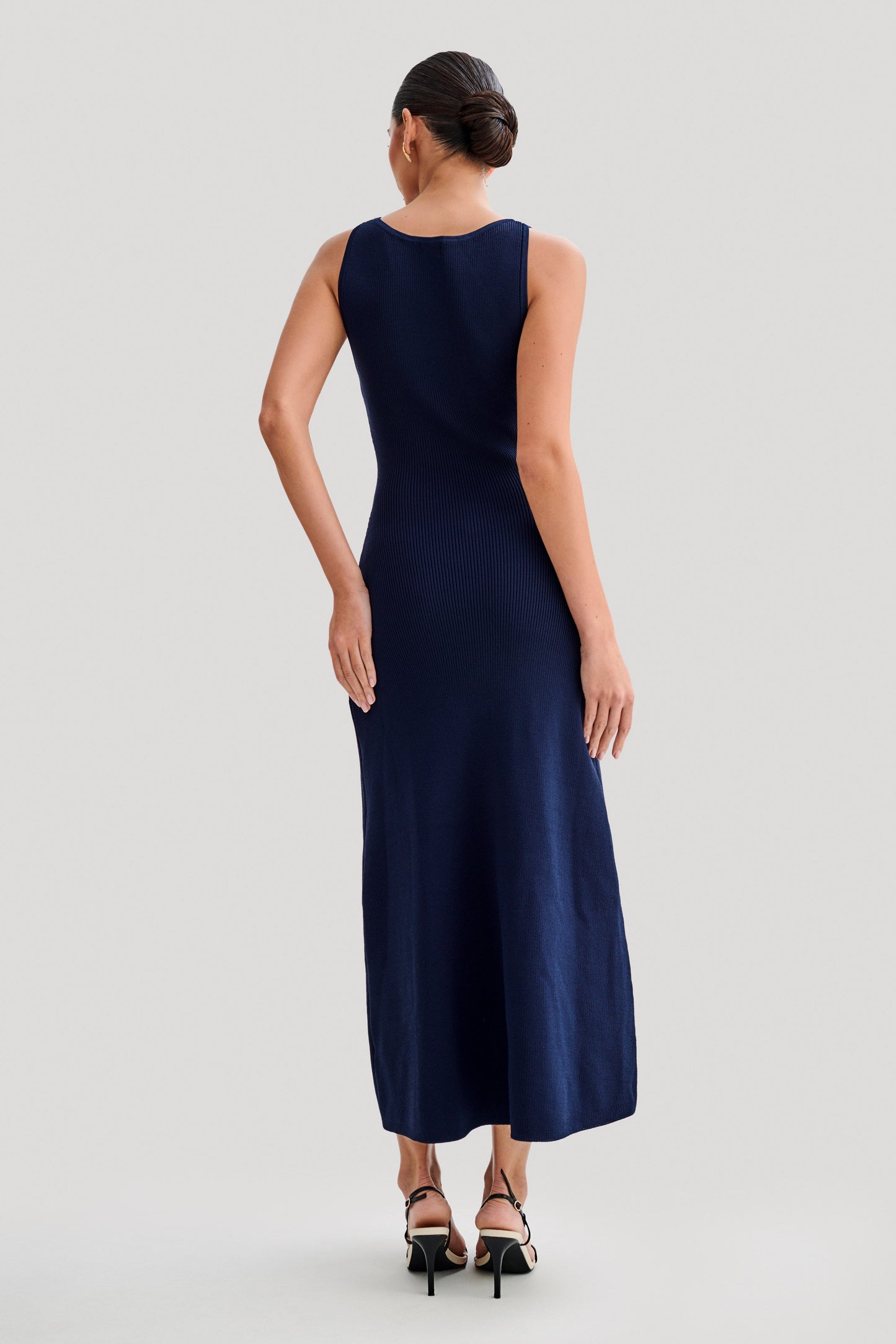 Anina Fitted and Elegant Winter Dress