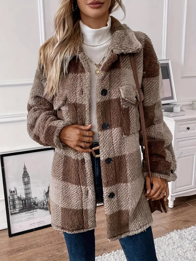 Linda - Soft coat with checked pattern and button closure at the front