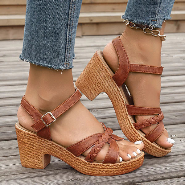 Christina - Braided sandals