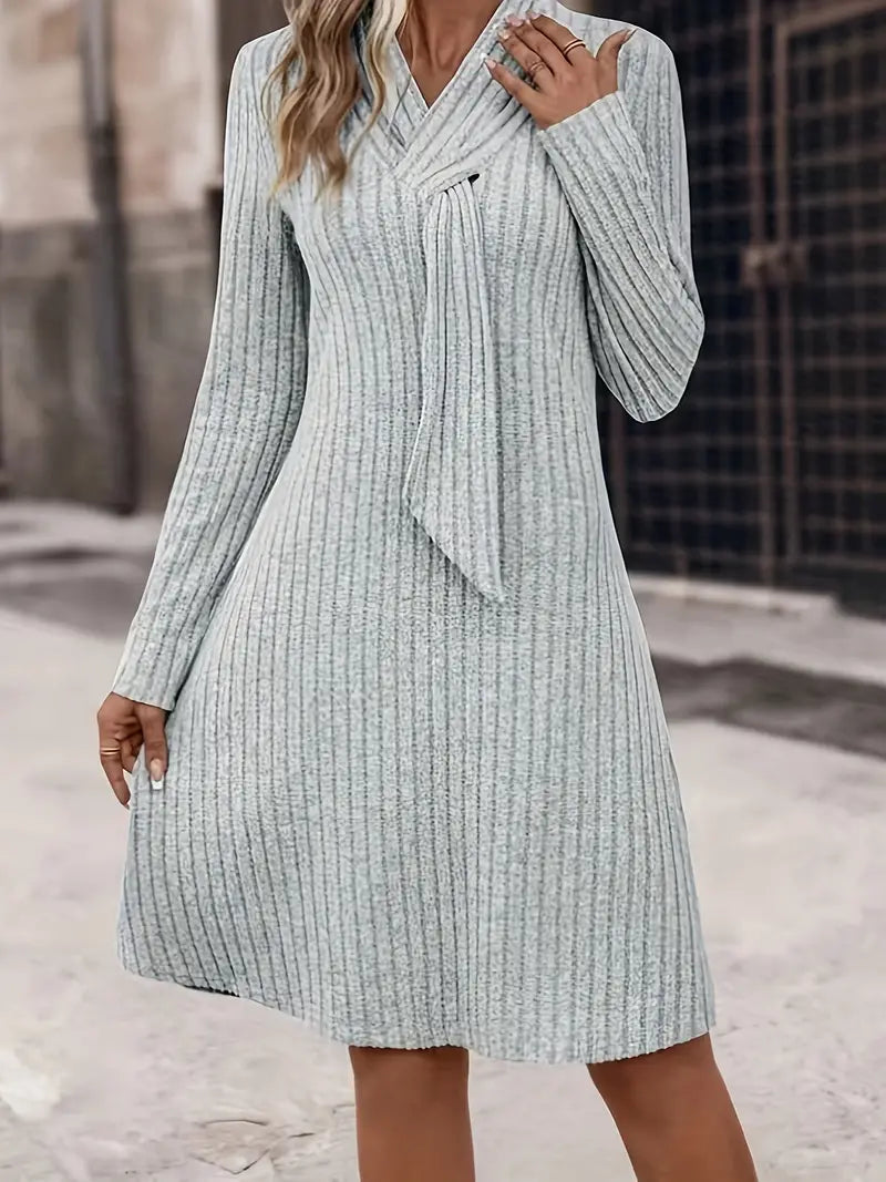 Ariel - Elegant knitted dress with long sleeves