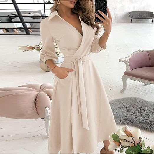 Eleanor - Fashionable dress with long sleeves