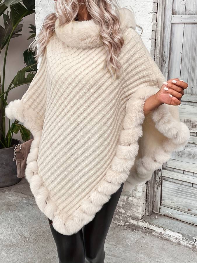 Poncho beige avec fausse fourrure