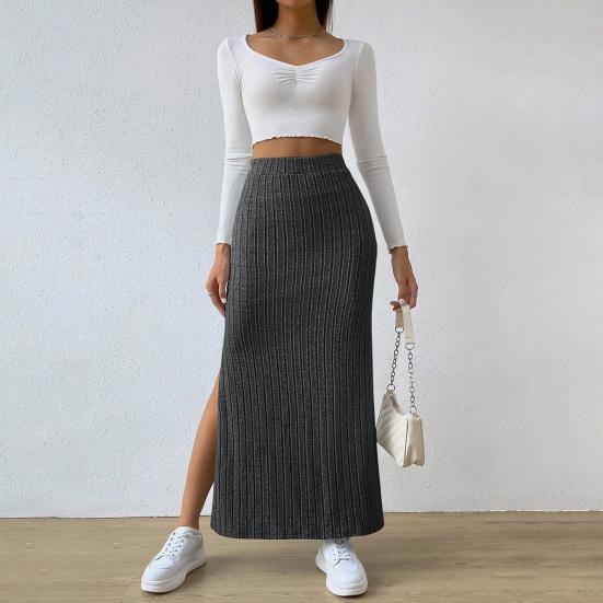 Dahlia - Knitted skirt with side slit for women