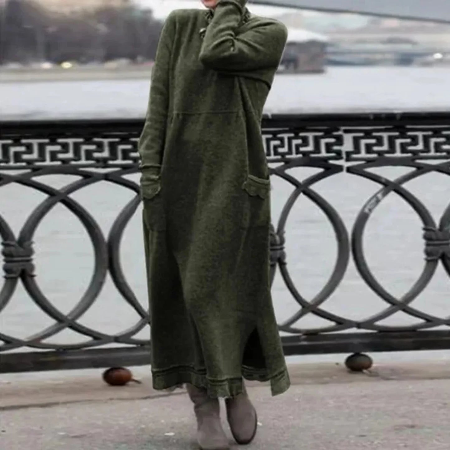 Penelope - Round Neck Long Sleeve Winter Dress