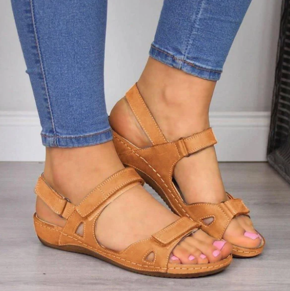 Phoebe - Comfortable sandals