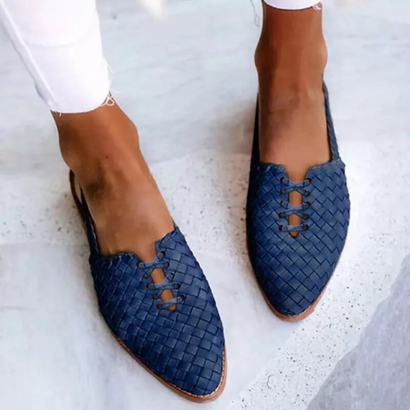 Hand-woven leather slippers for women - Clara