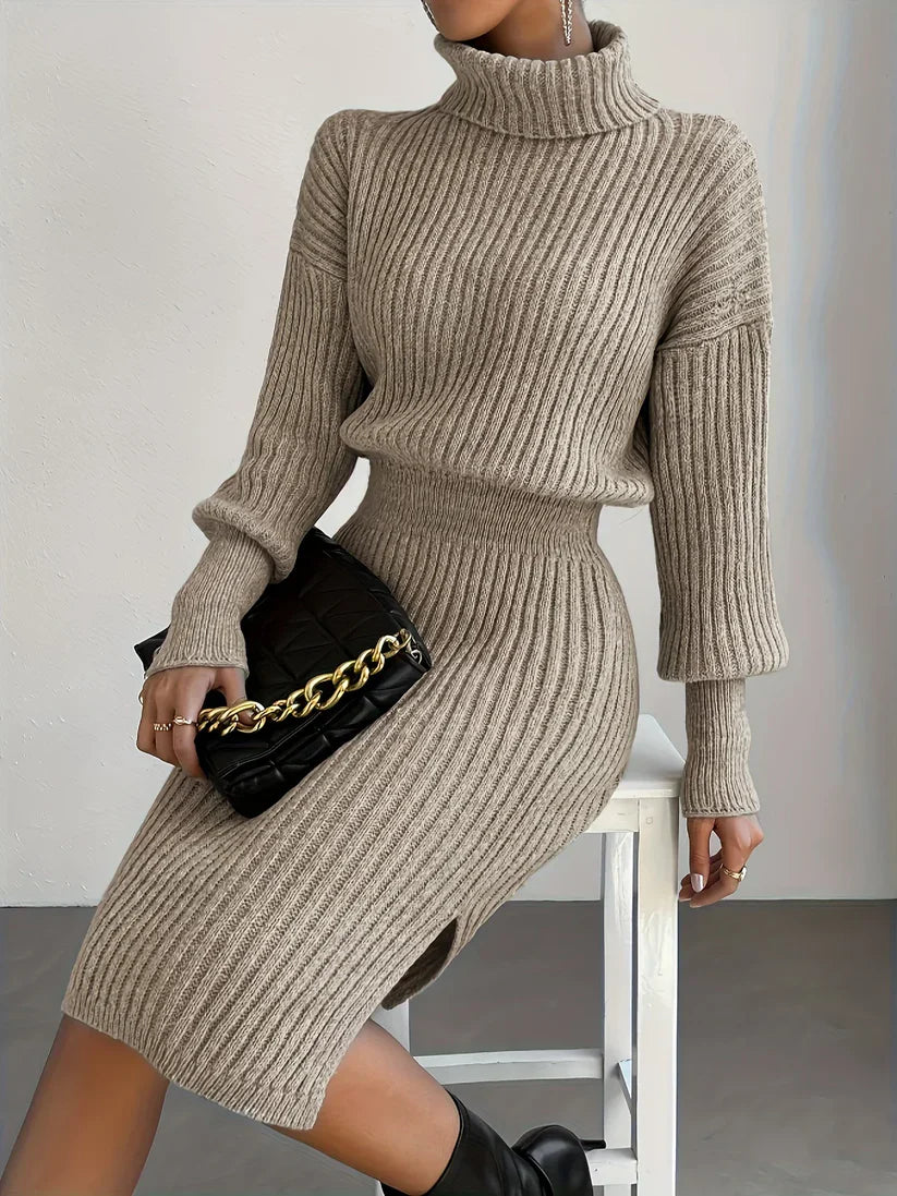 Marilyn - Fashionable turtleneck dress