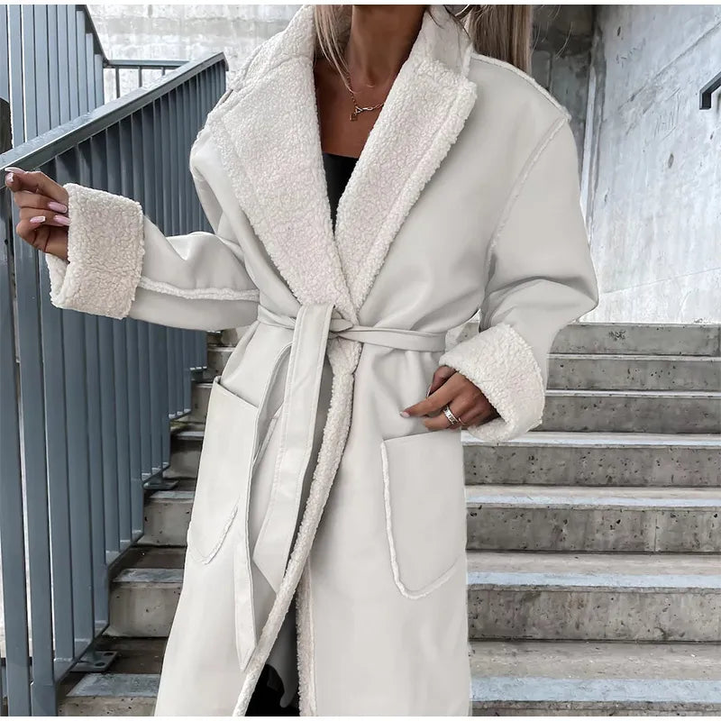 Manteau long en cuir avec fourrure