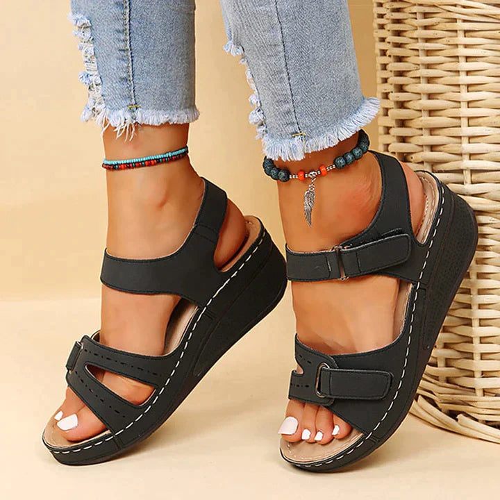 Juris - Comfortable orthopedic sandals with wedge heel