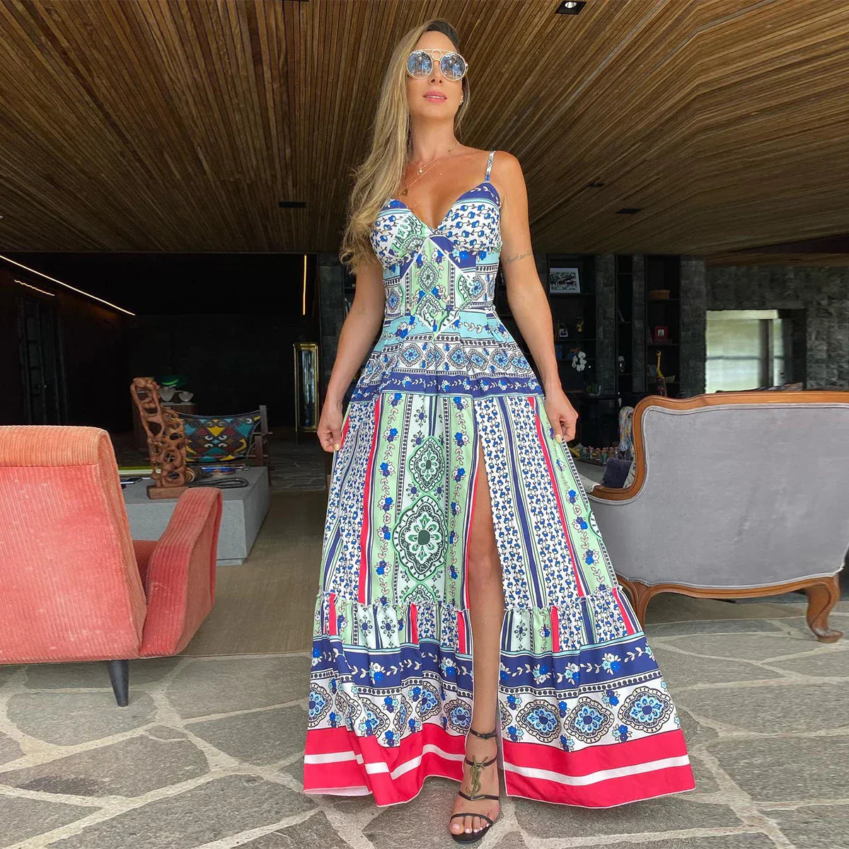 Tonya - Sexy maxi zomerjurk met diepe V-halslijn