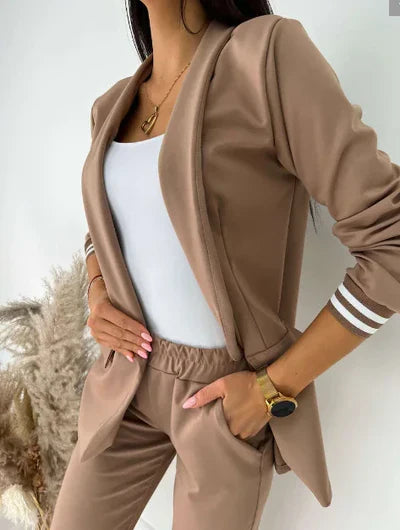 Donna - Blazer rayé et pantalon à cordon pour femme