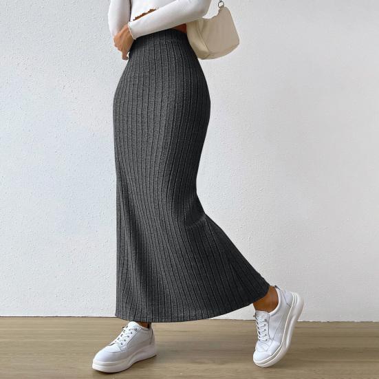 Dahlia - Knitted skirt with side slit for women