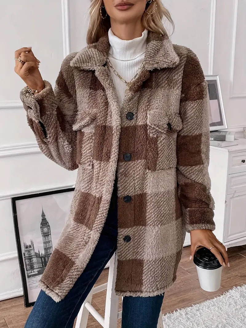 Linda - Soft coat with checked pattern and button closure at the front