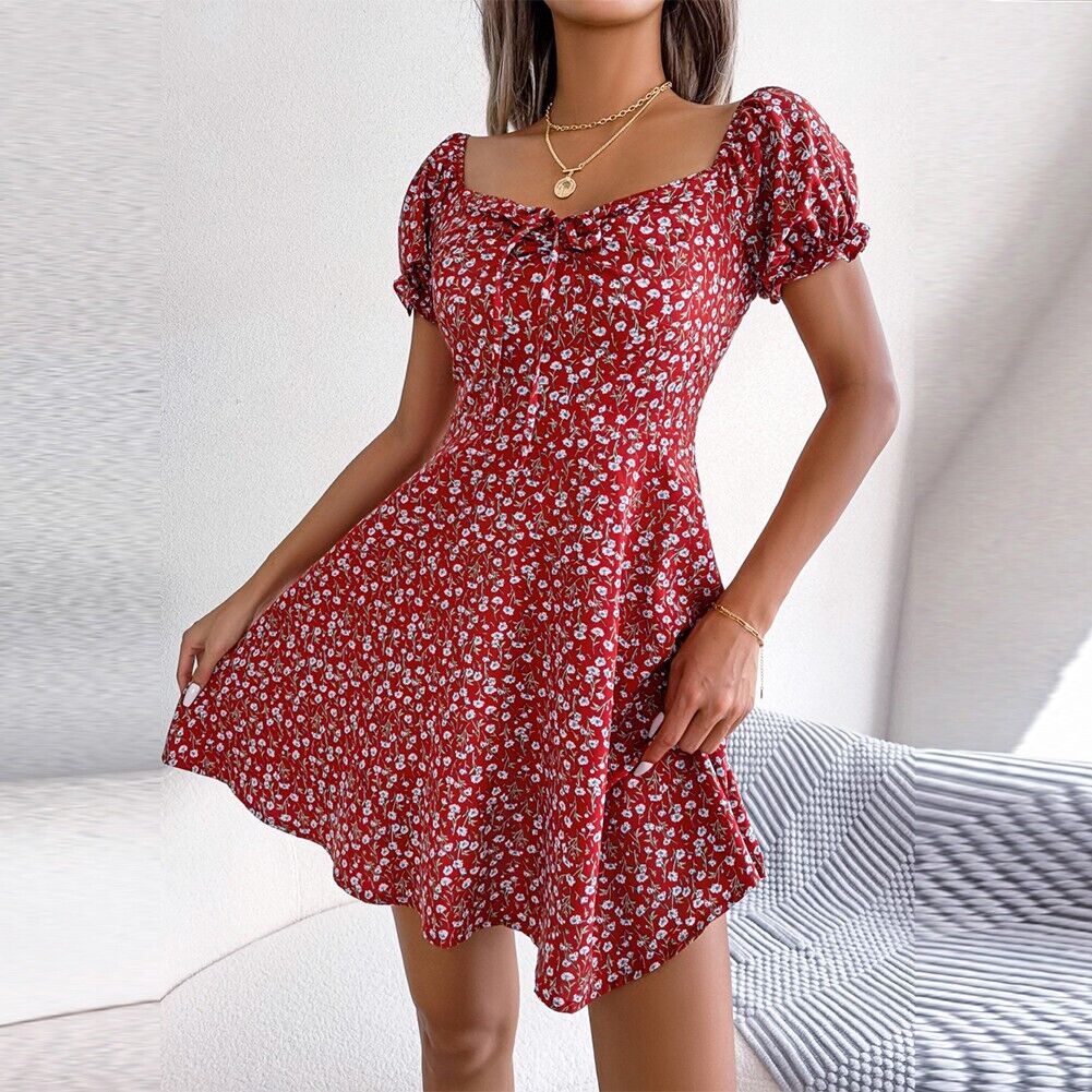 Della - Floral dress with ruffles