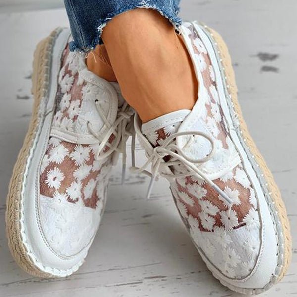 Iris - Embroidered Mesh Shoes