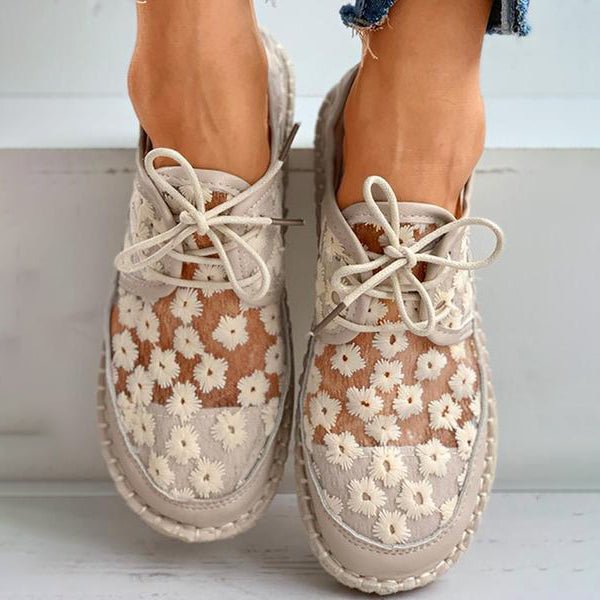 Iris - Embroidered Mesh Shoes