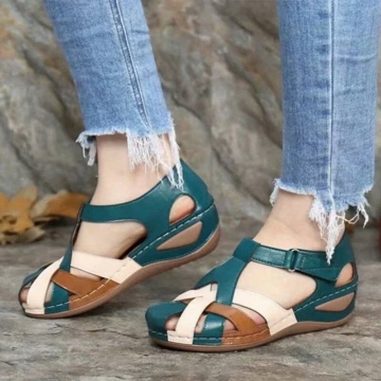 Orthopedic sandals for women