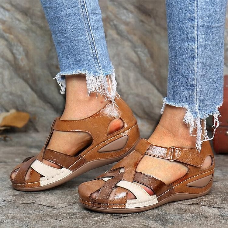 Orthopedic sandals for women