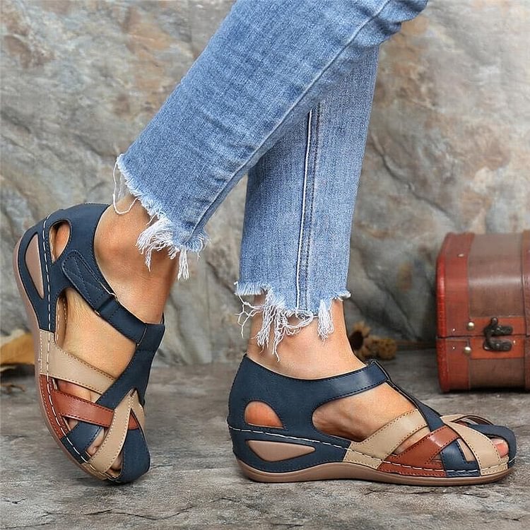 Orthopedic sandals for women