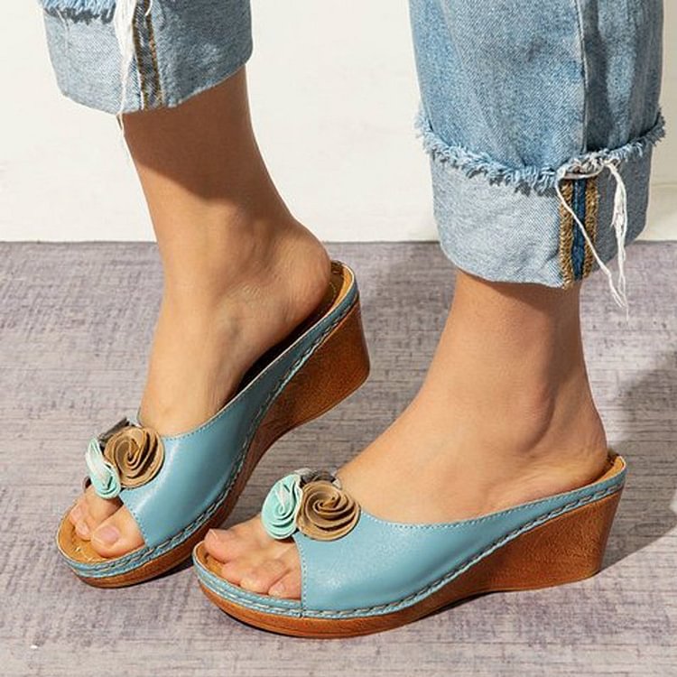 Orthopedic leather sandals with flowers and wedge heel