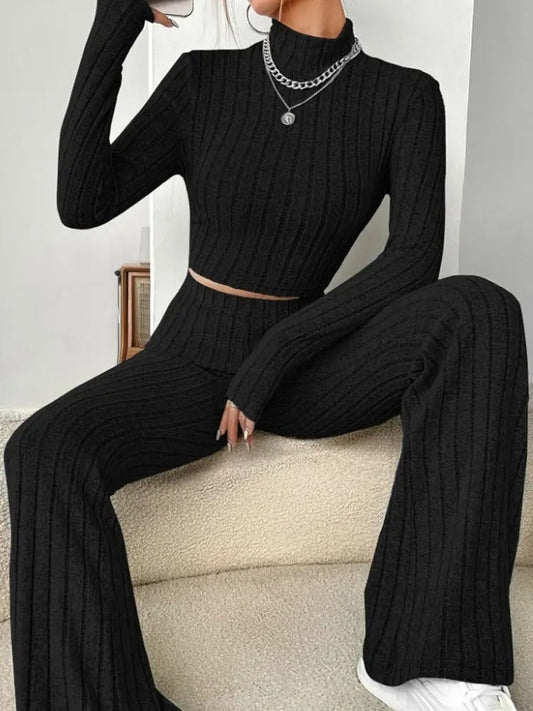 Mabel - Two-piece set with knitted long sleeve top and pants