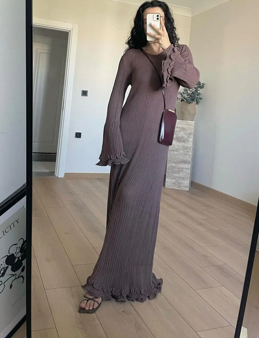 Zora - Knitted maxi dresses with ruffles