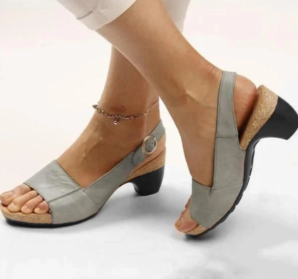 Aprilyn - Comfortable, elegant shoes with a low, thick heel