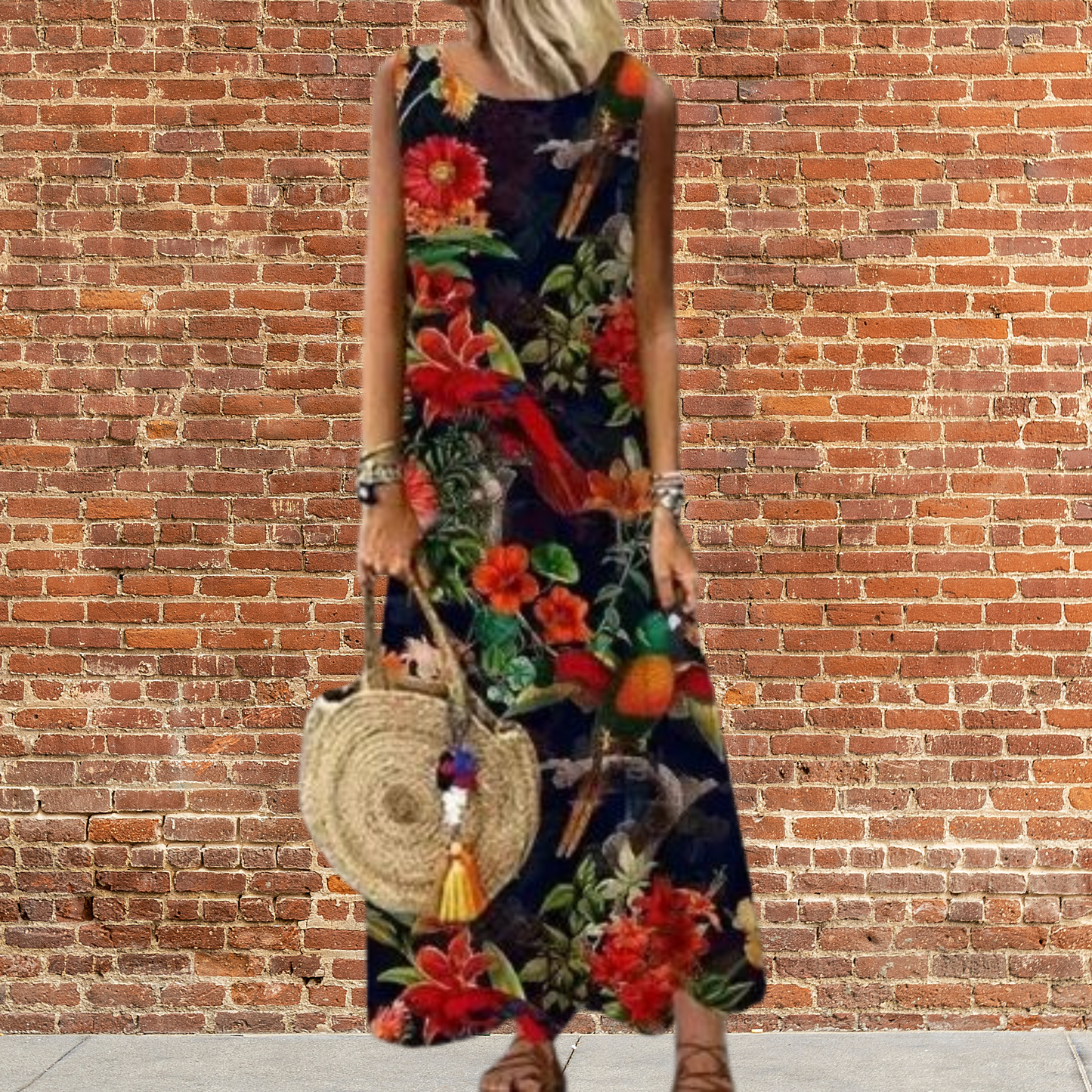 Matilda - Long dress with round neck and floral pattern