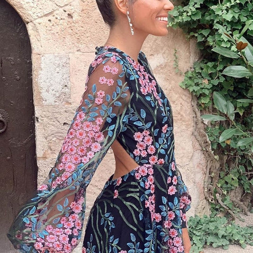 Belinda - Vintage Floral Backless Maxi Dress